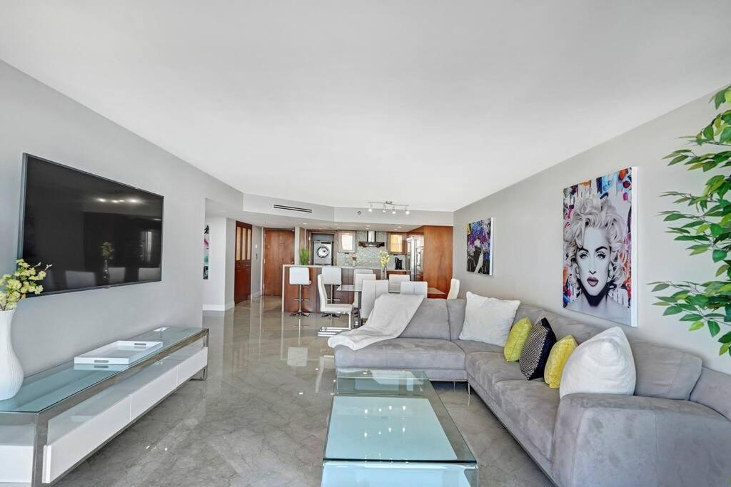 Only In My Dreams! Direct Water View Luxury Appartamento Miami